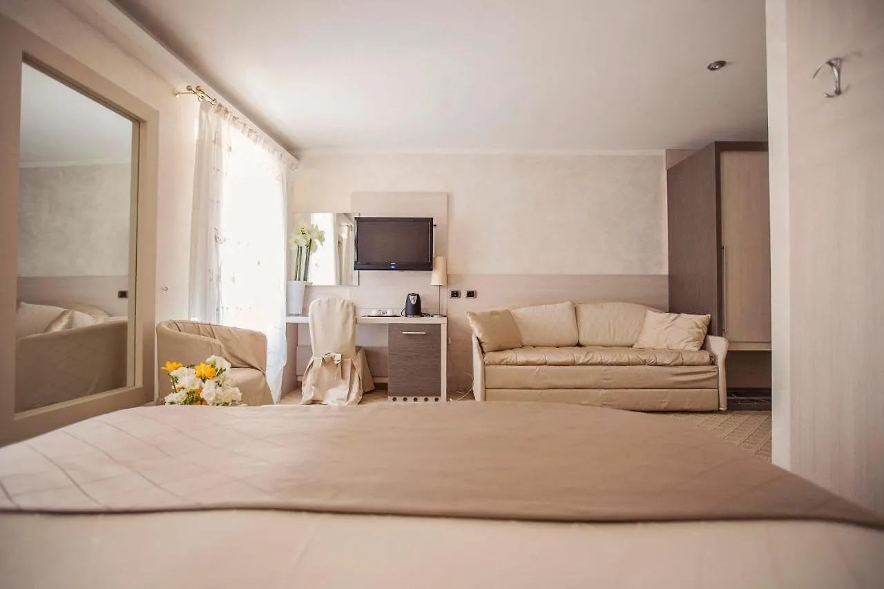 Hotel Trettenero Recoaro Terme 4*,  Italien