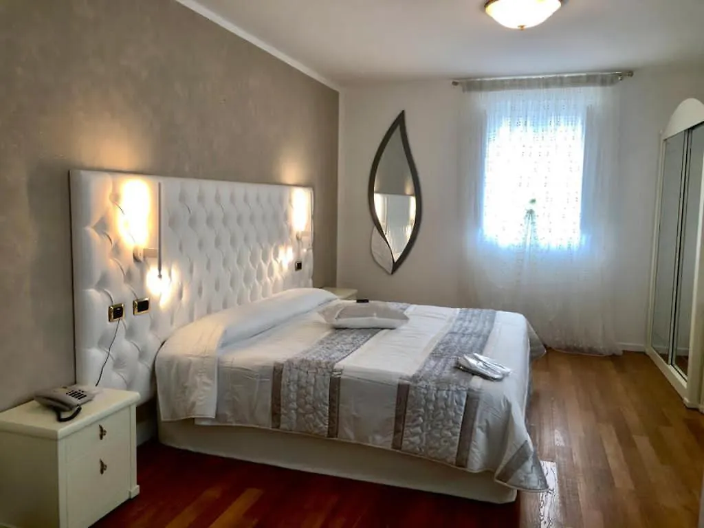 Hotel Trettenero Recoaro Terme 4*,